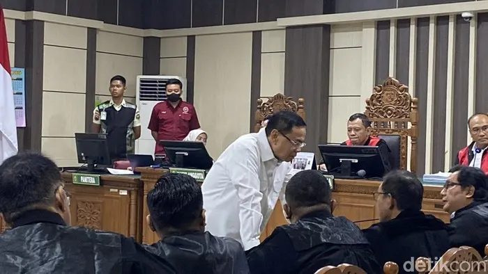 Suasana Pengadilan Tipikor Semarang, Kecamatan Semarang Barat, Kota Semarang, menjelang agenda sidang putusan Sudewo, Rabu (21/10/2026)
