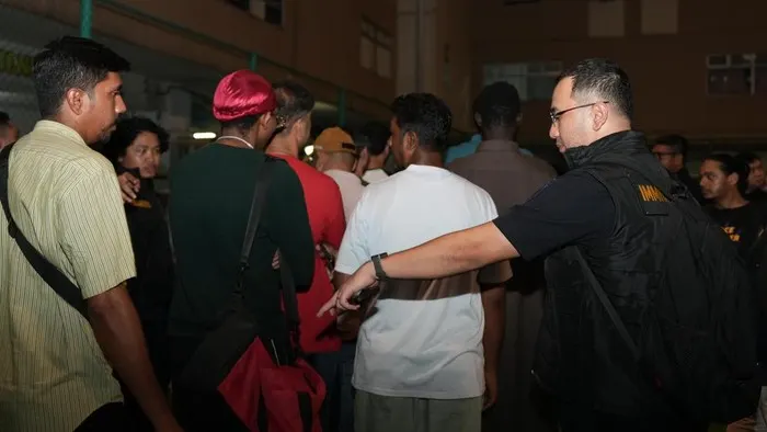 Resahkan Penghuni Usai Lakukan Catcalling dan Buntuti Warga, Puluhan WNA di Kalibata City Dirazia Petugas