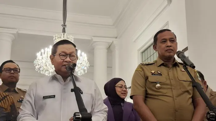 Pramono Anung dan Tri Adhianto