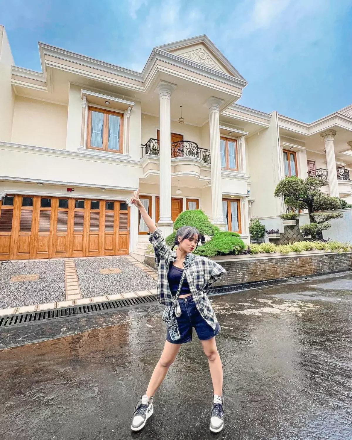 Rumah Mewah Fujianti Utami Putri (Sumber : Instagram/@fuji_an)