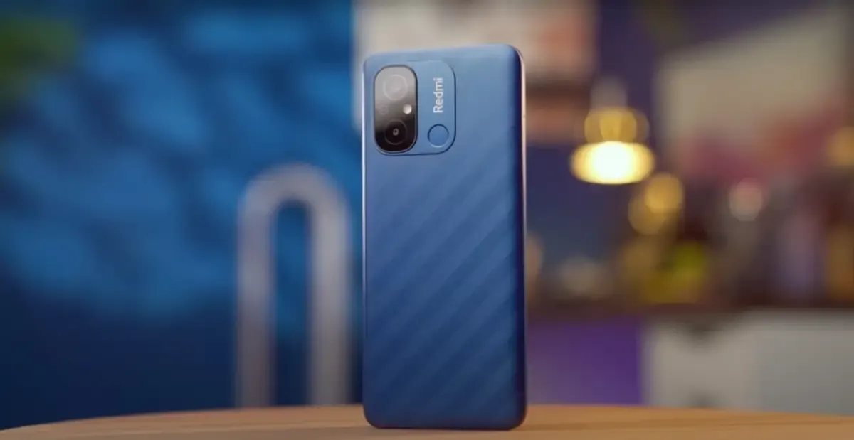 Redmi 12C hadir di Indonesia dengan tiga varian produk. (Sumber : Youtube GadgetIn)