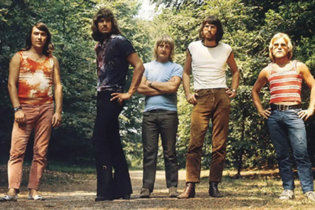 Band Rock asal Volendam- The Cats (Sumber : Pinterest)