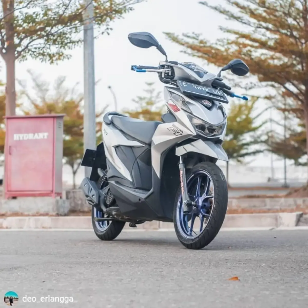 Sepeda motor adalah transportasi yang mudah dikendarai, praktis, lincah dan juga irit bahan bakar.  Pabrikan motor juga memiliki beragam produk yang bisa dipilih oleh konsumen