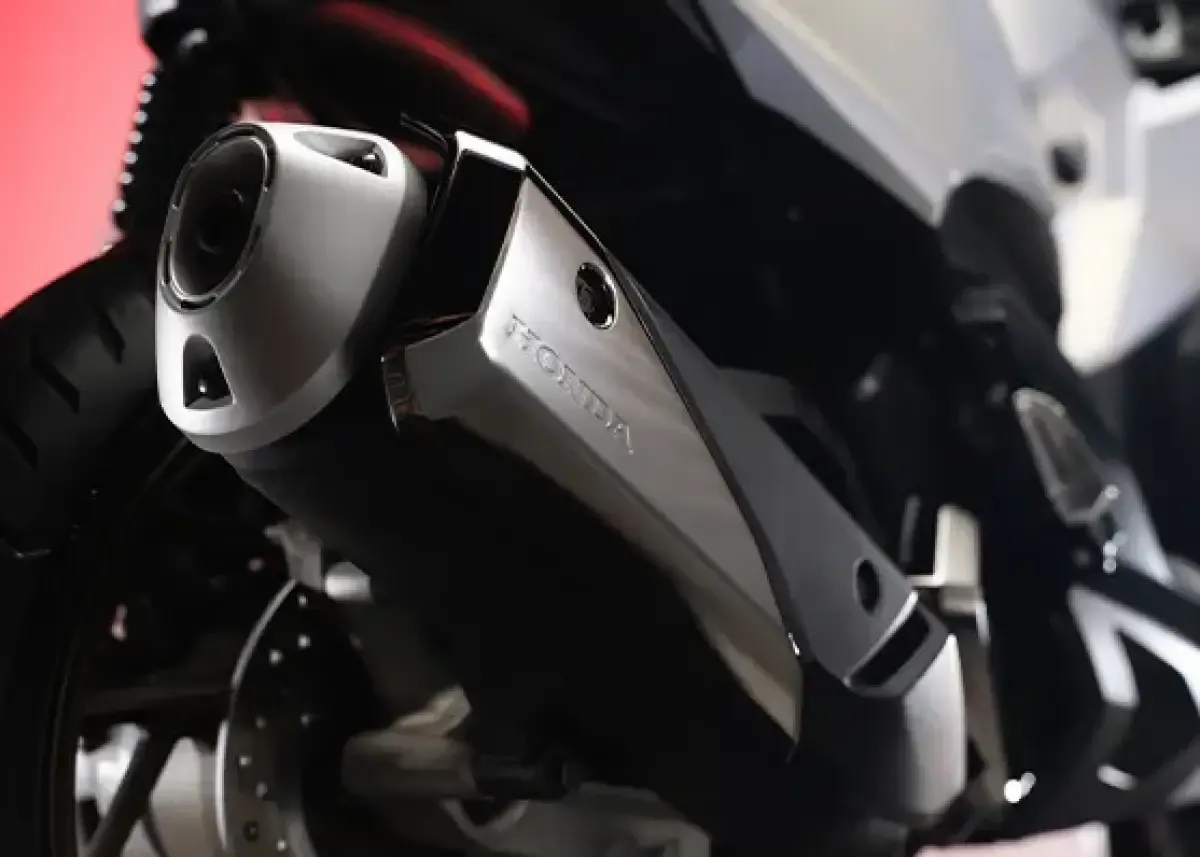 Ilustrasi knalpot sepeda motor (Sumber : astra-honda.com)