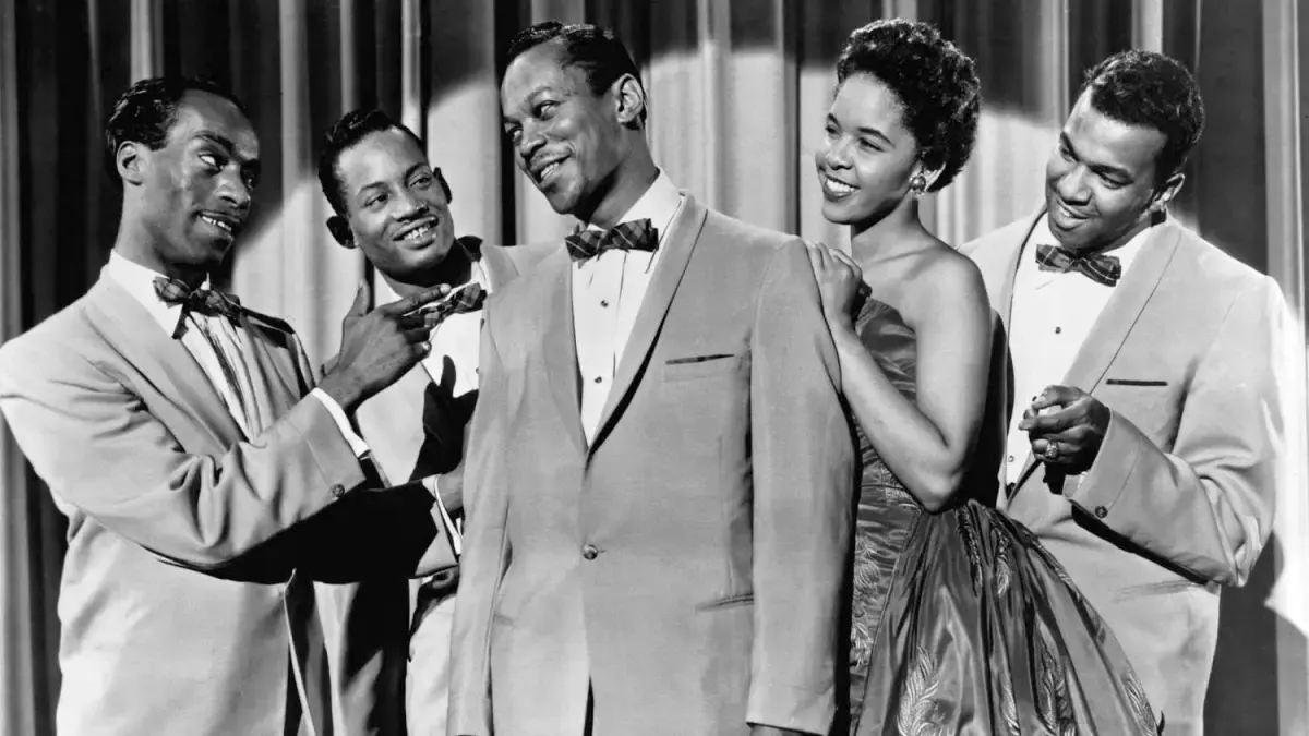 The Platters (Sumber : Pinterest)