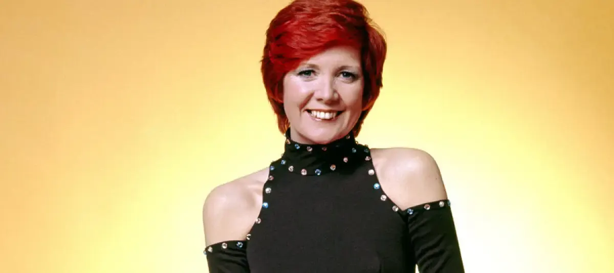 Cilla Black (Sumber : Pinterest)