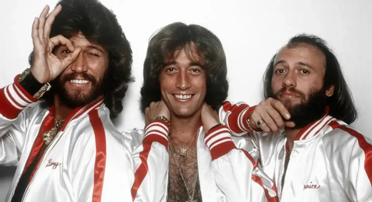 Bee Gees (Sumber : Pinterest)
