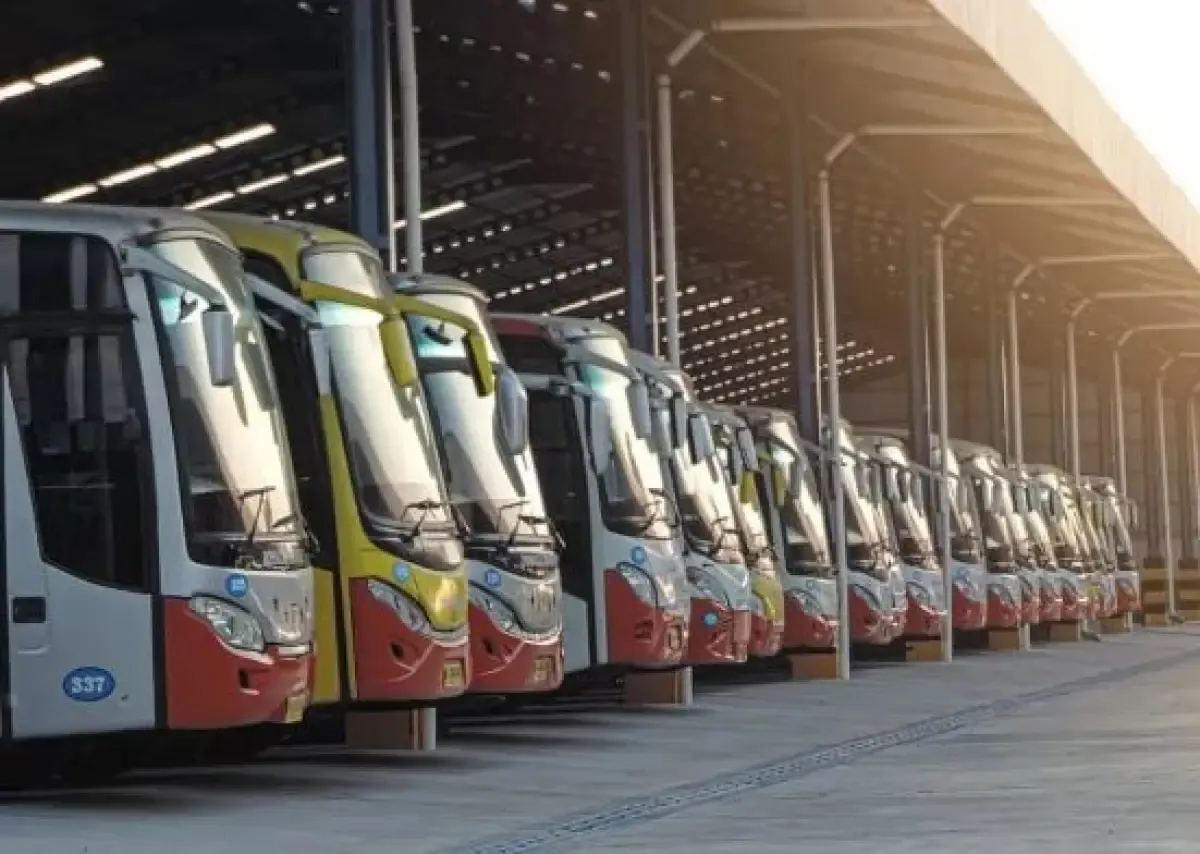 ilustrasi bus di Indonesia  (Sumber : Instagram/busmaniacom)