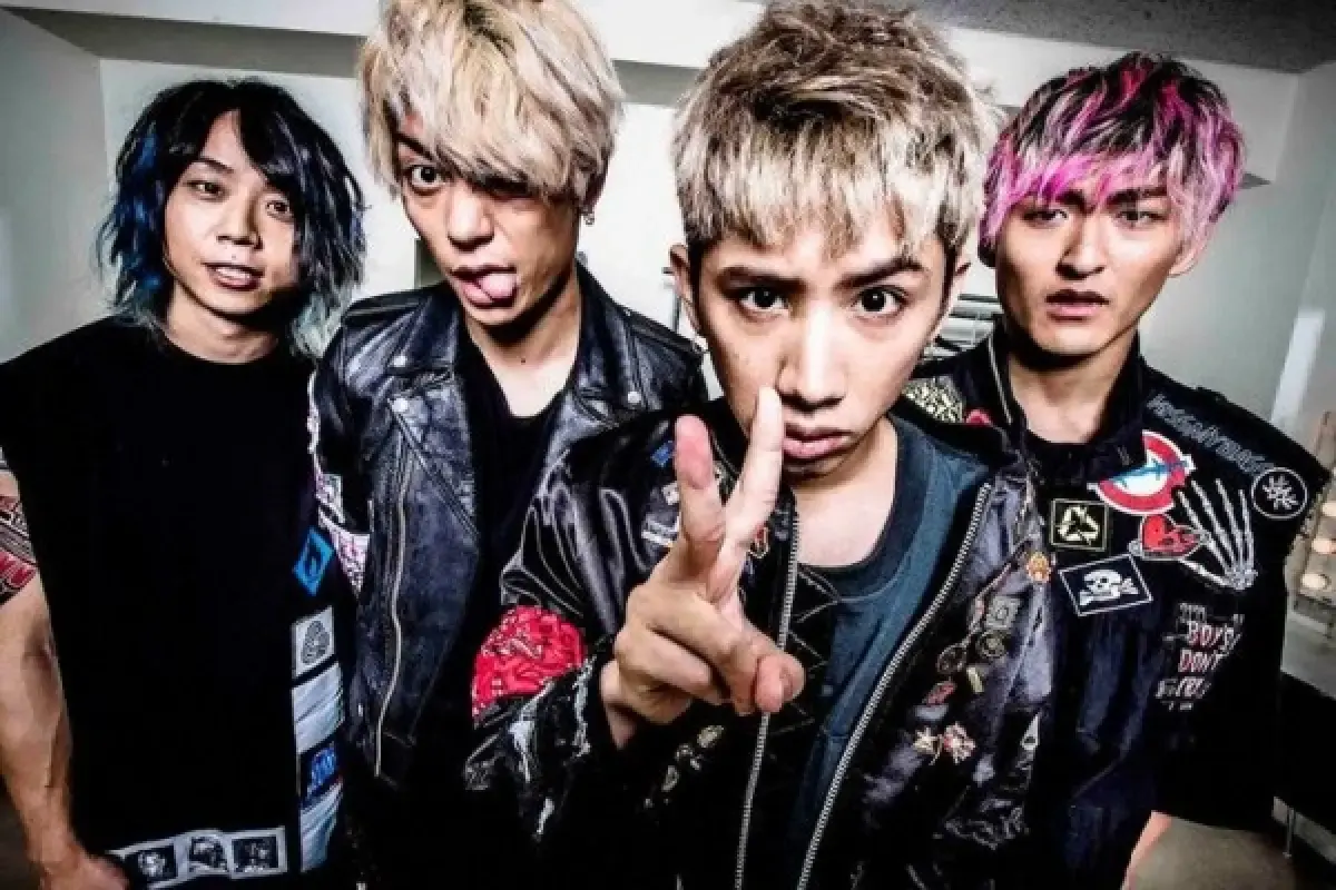 Personil One Ok Rock (Sumber : google.com)