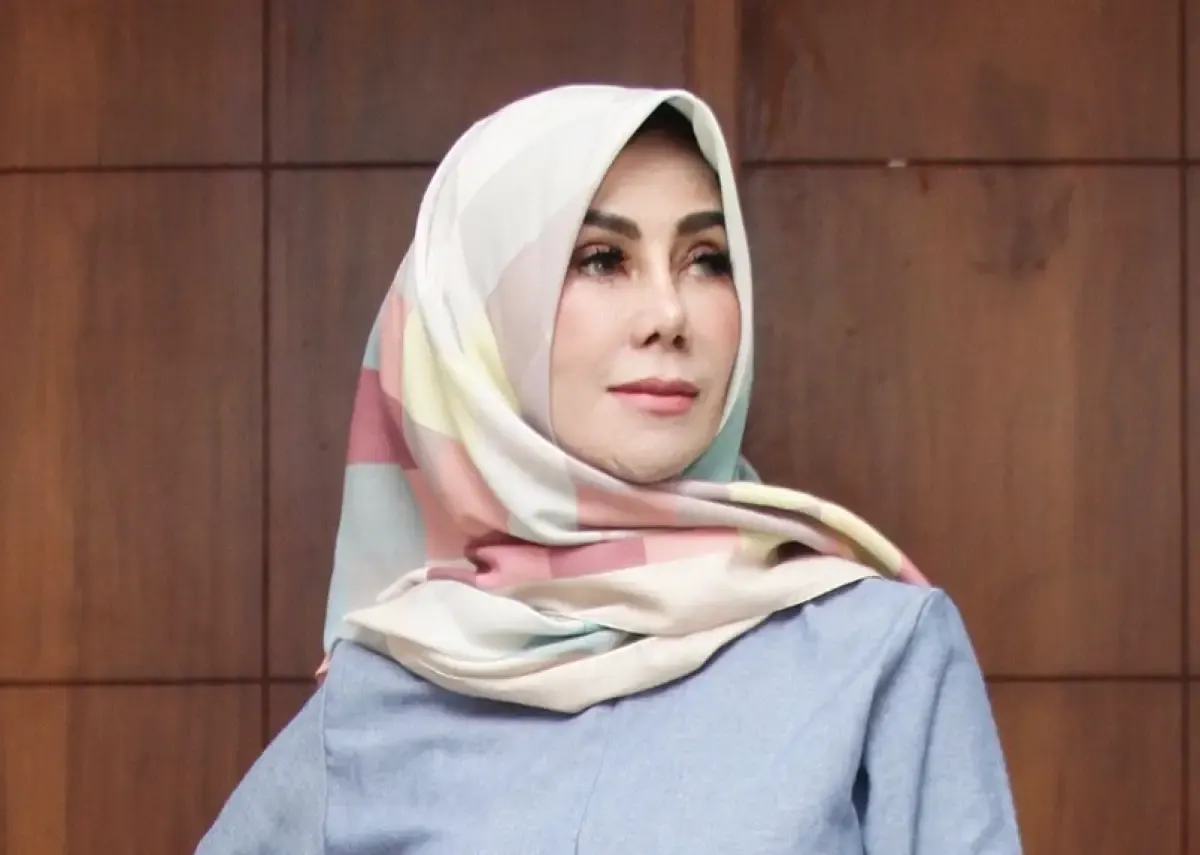 Ibunda Raffi Ahmad, Amy Qanita (Sumber : Instagram/ amy_r_qanita)