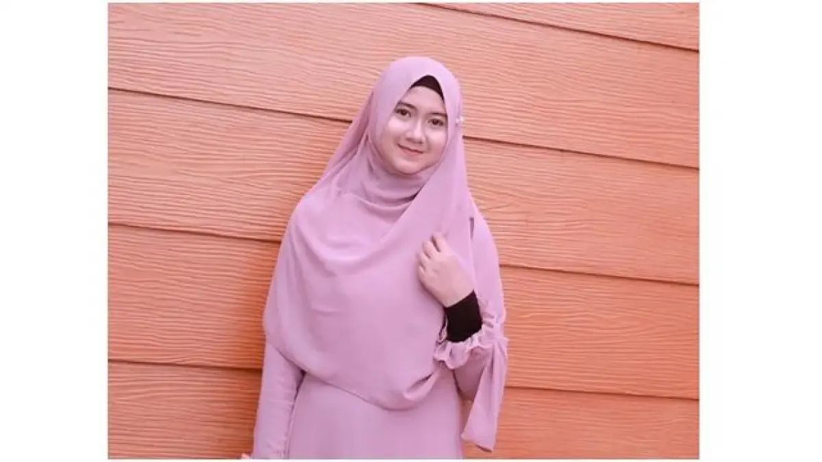 Alfina Nindiyani (Sumber : Pinterest)