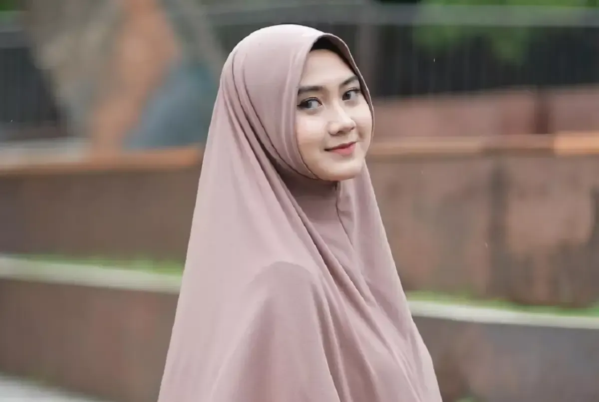 Alfina Nindiyani (Sumber : Pinterest)