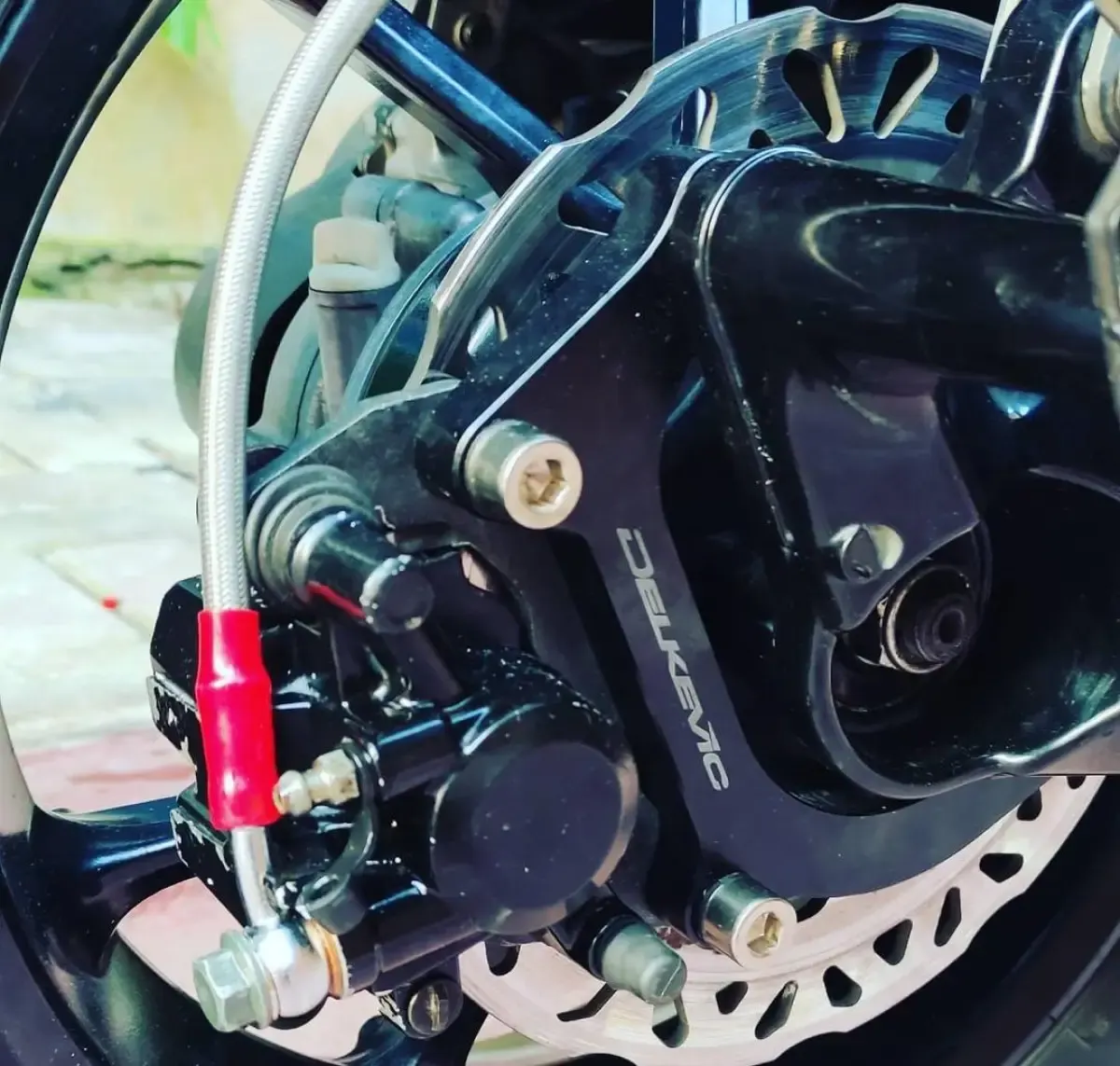 Ilustrasi Rem Cakram Motor (Sumber : Rem Cakram Motor)