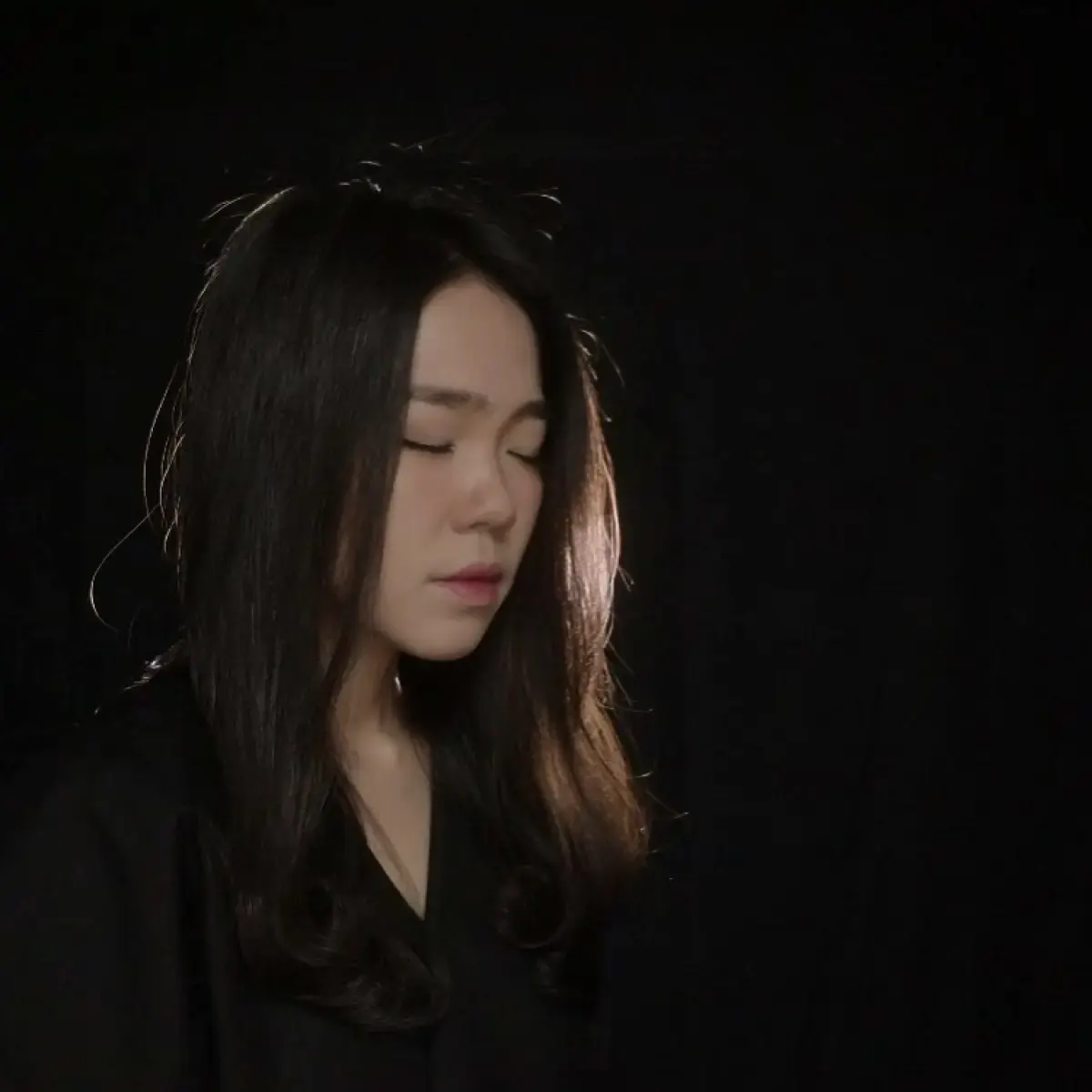 lagu rohani berjudul Kasih Tuhan yang dinyanyikan oleh Maria Shandi, bercerita tentang kasih & kebaikan Tuhan. (Sumber : Instagram/@mariashandi)