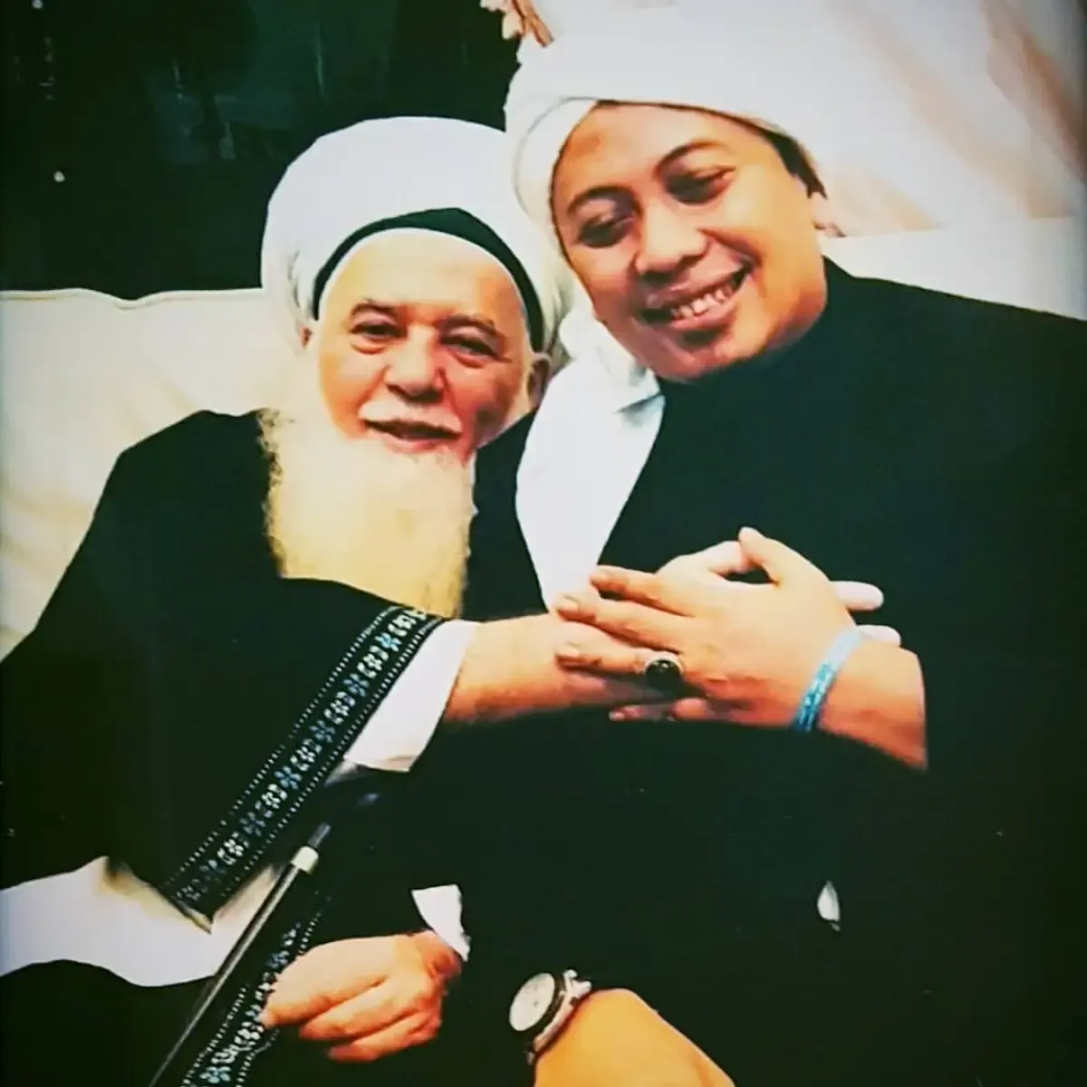 Lagu Ya Nabi Salam ini dinyanyikan dan dipopulerkan oleh penyanyi religi Aunur Rofiq Lil Firdaus atau yang lebih dikenal dengan nama Opick. (Sumber : Instagram/@opick_tomboati)