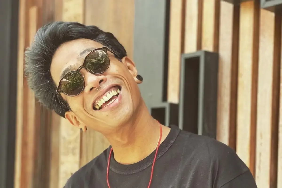 Lirik dan Chord Lagu Fana Merah Jambu Fourtwnty Asik Buat Gitaran (Sumber : Instagram.com/ari_lesmana/)