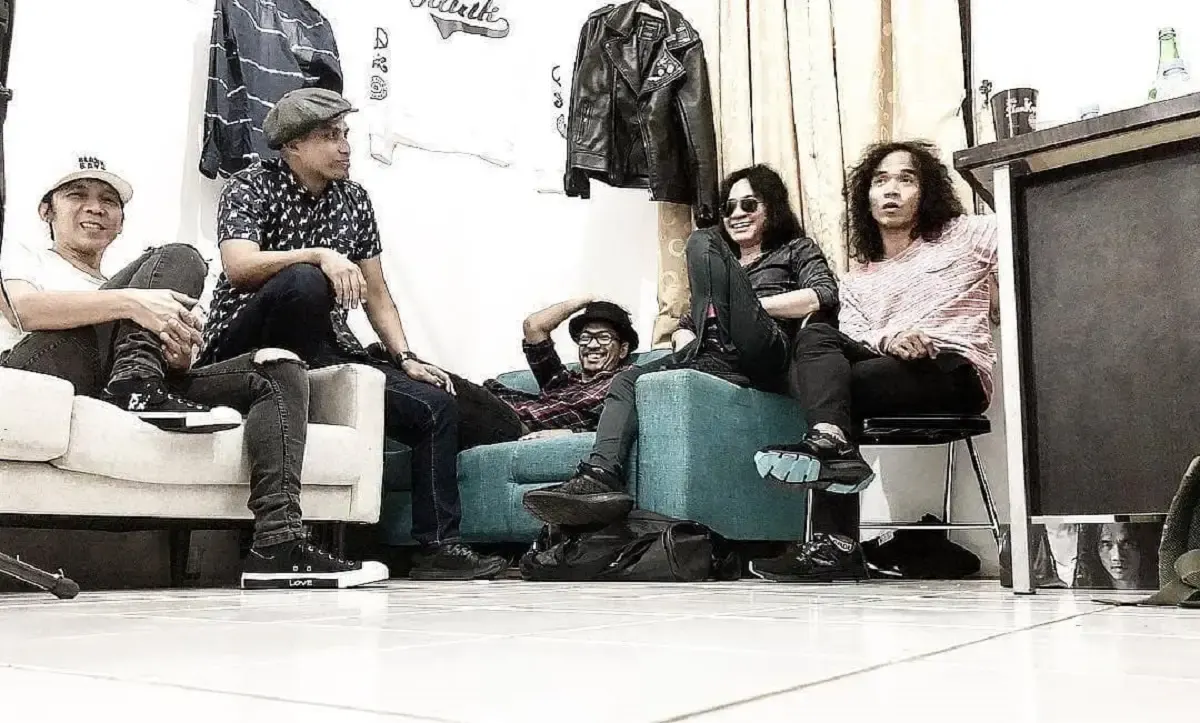 Slank (Sumber : instagram.com/slankdotcom/)