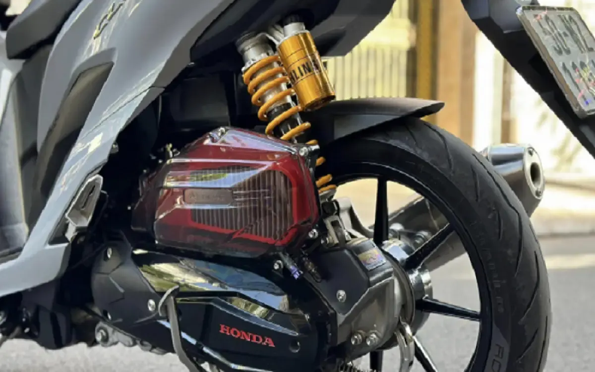 Ilustrasi shockbreaker belakang sepeda motor (Sumber : 2banh.vn)