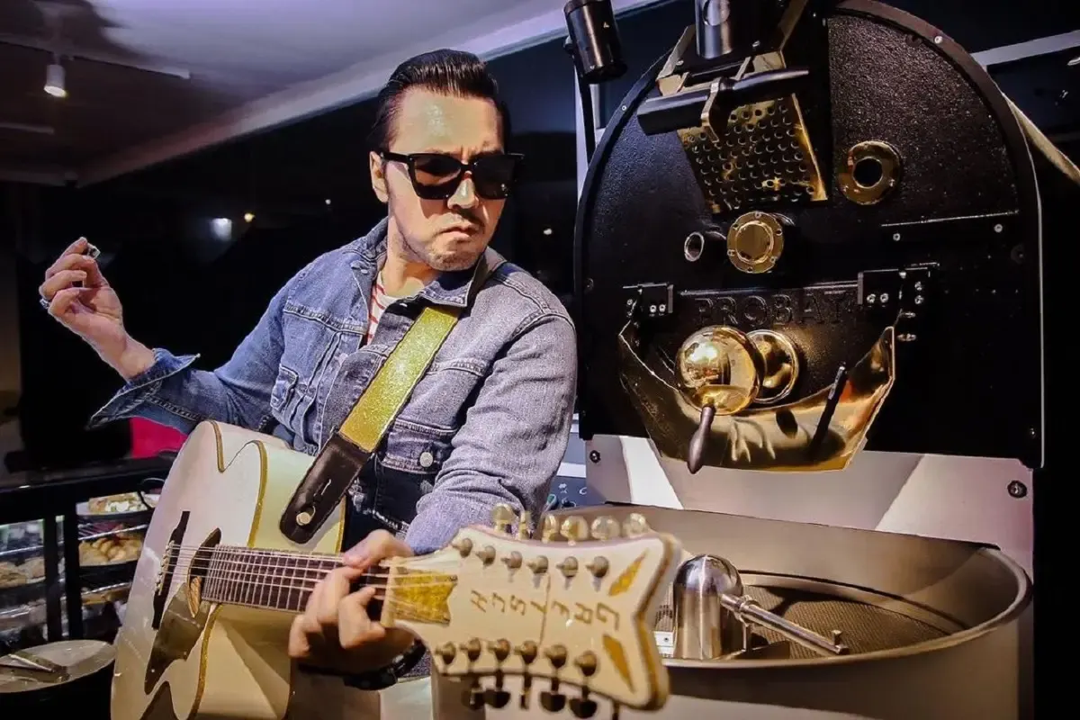 Naif Band (Sumber : instagram.com/naifband/)