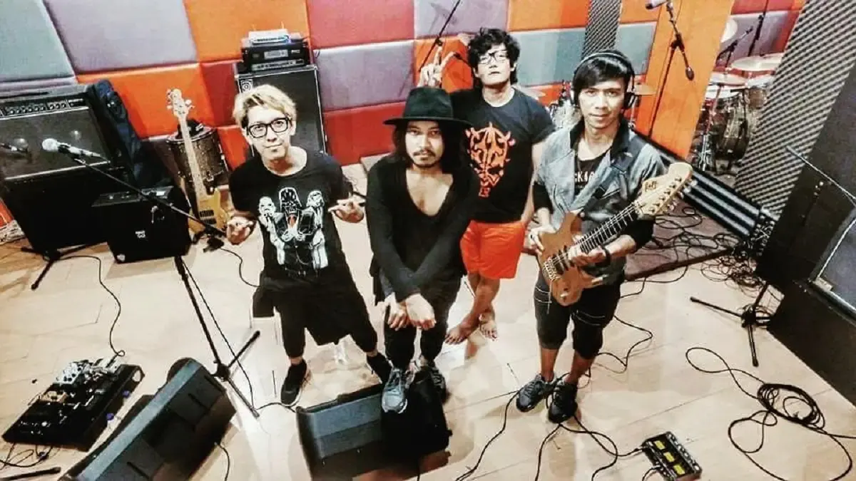 Grup band J Rocks (Sumber : instagram.com/imaninejrocksofficial/)