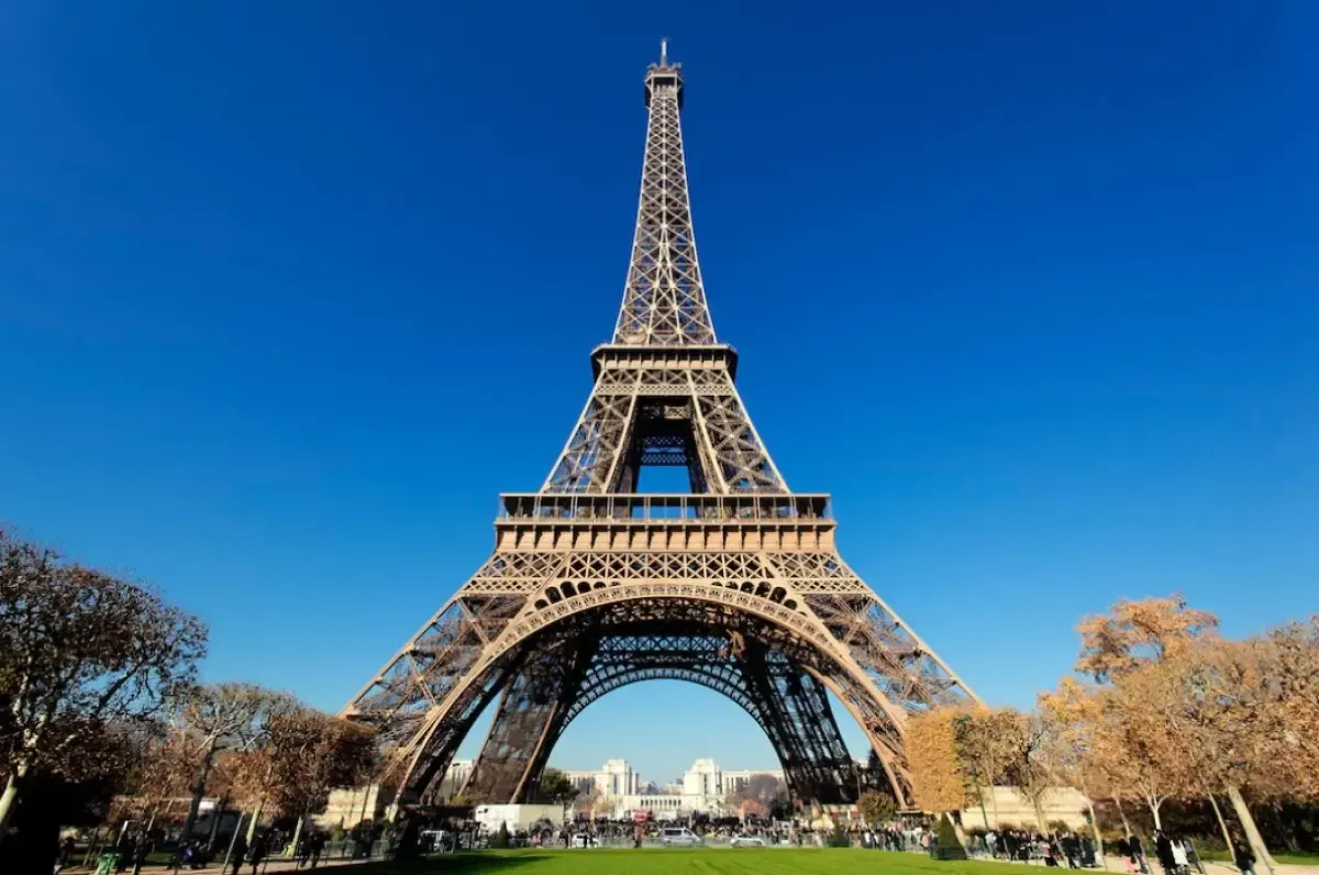 Menara Eiffel di Paris, Prancis