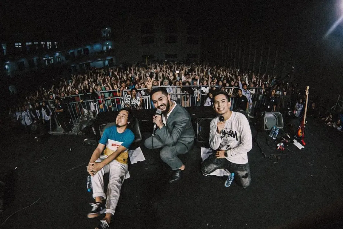 L.Y.O.N (Sumber : Instagram/@lyonmusic.official)