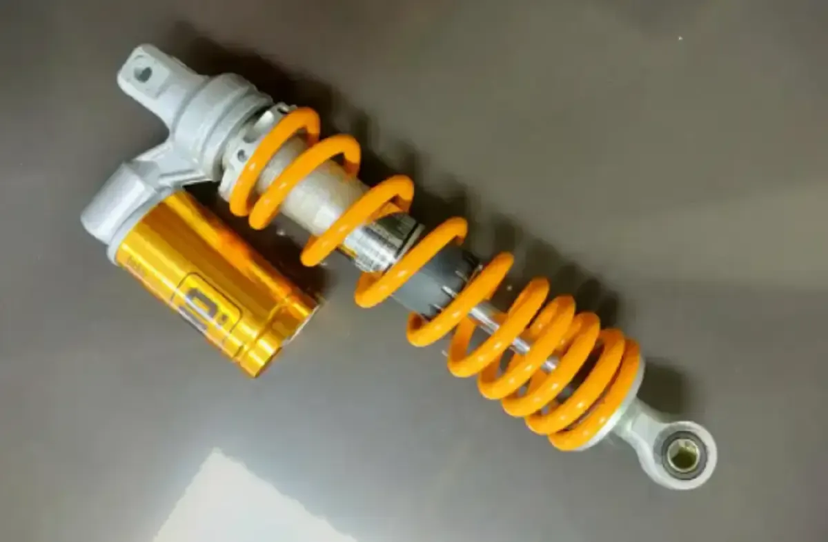 Shockbreaker Ohlins dengan panjang 305mm (Sumber : Olx.co.id)