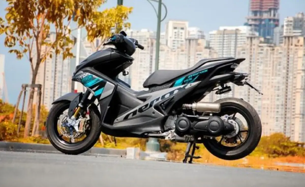 Ilustrasi Yamaha Aerox 155 (Sumber : pinterest.com)