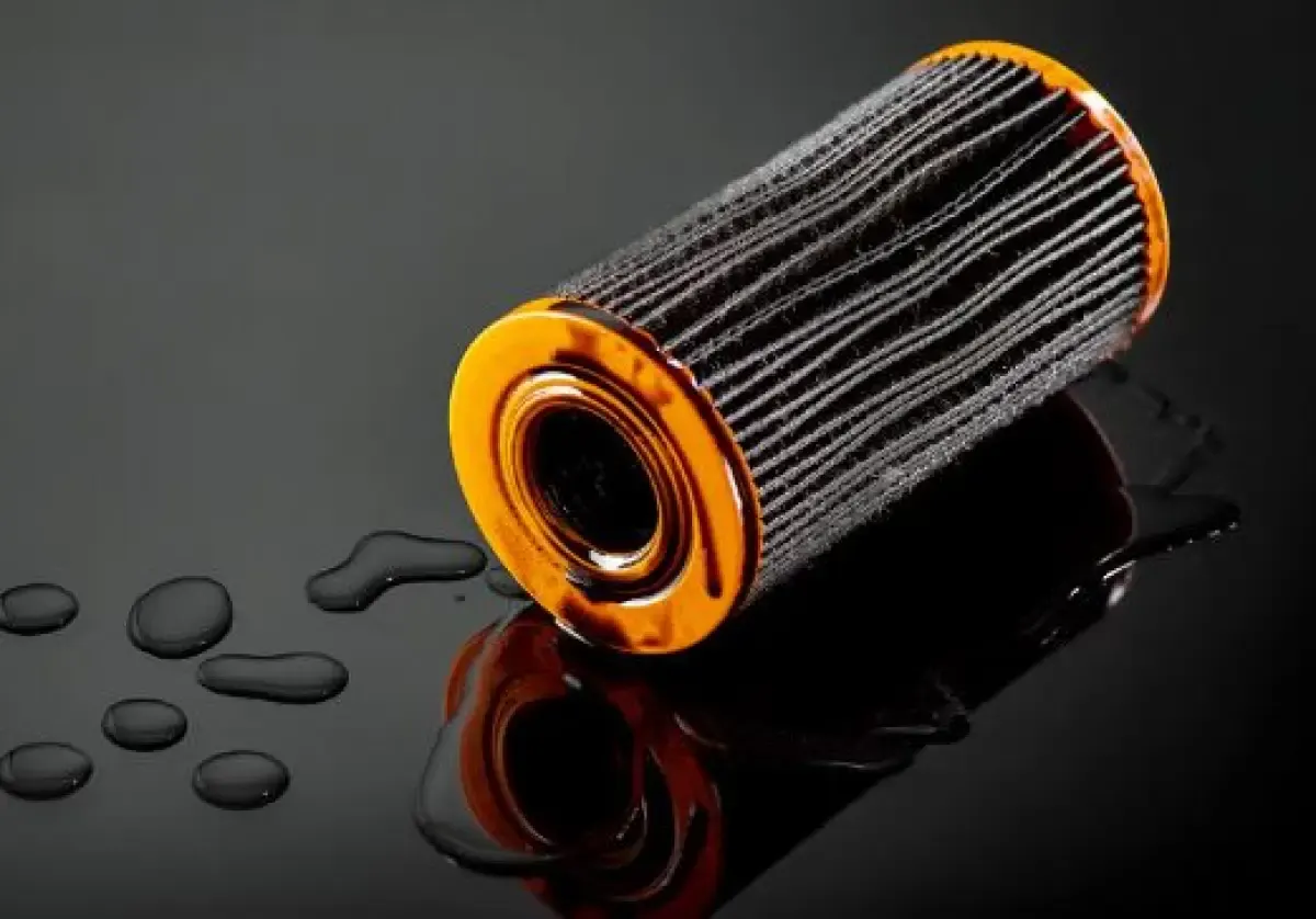 Filter oli ini membuat debu, metal, maupun jelaga tidak masuk ke ruang dalam mesin