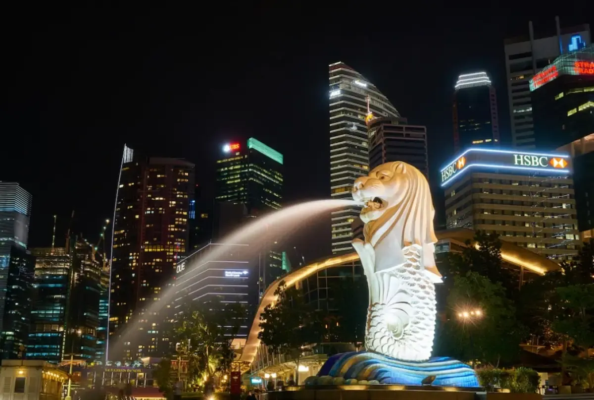 Ilustrasi, destinasi wisata malam Singapura.