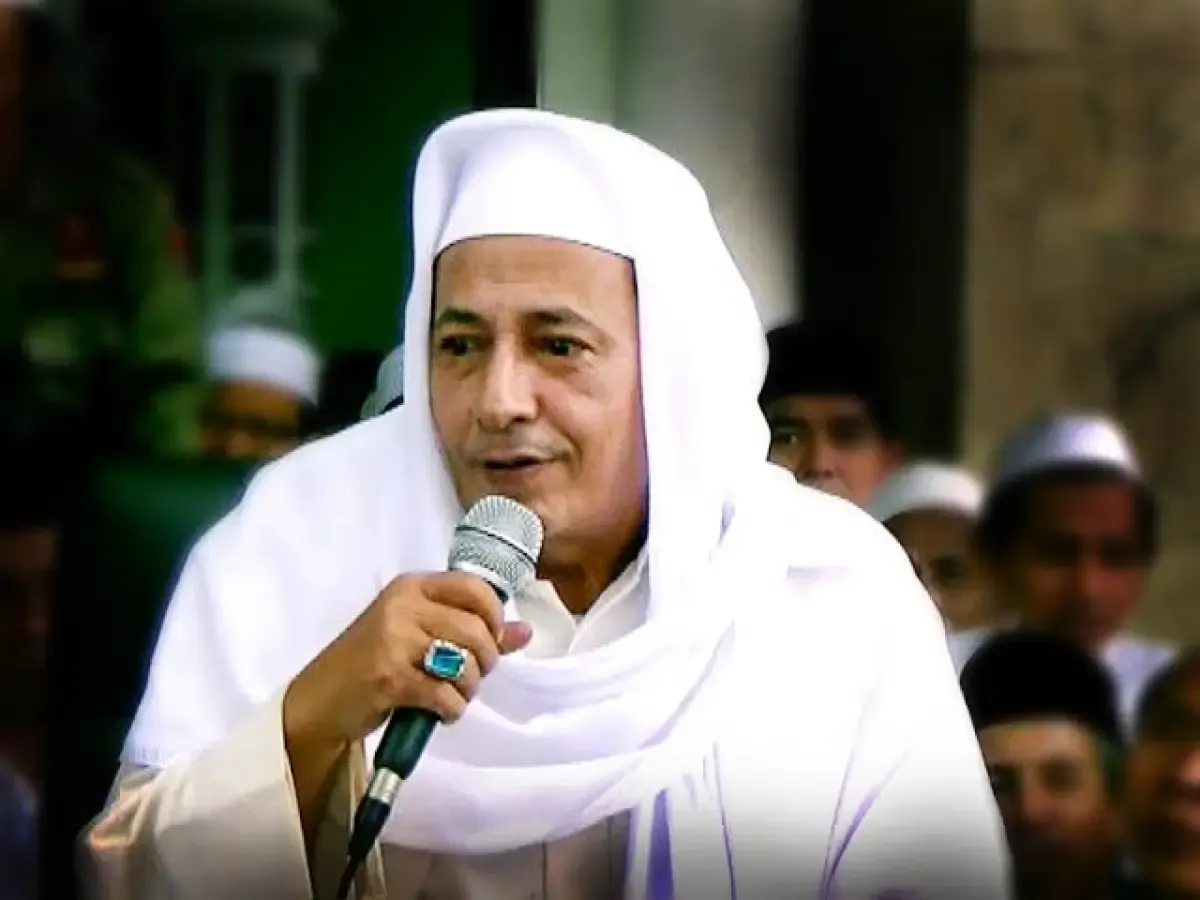 Habib Luthfi bin Yahya. (Sumber : youtube.com)