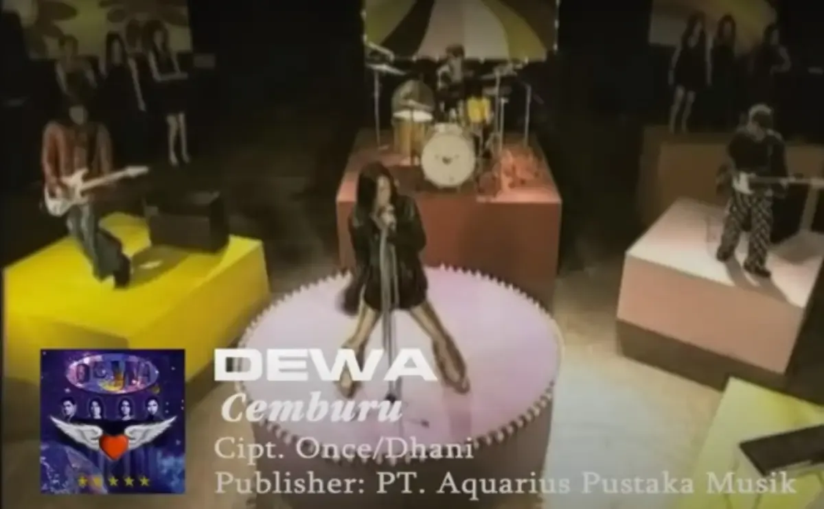 Video klip lagu Dewa 19 Cemburu (Sumber : YouTube/Aquarius Musikindo)