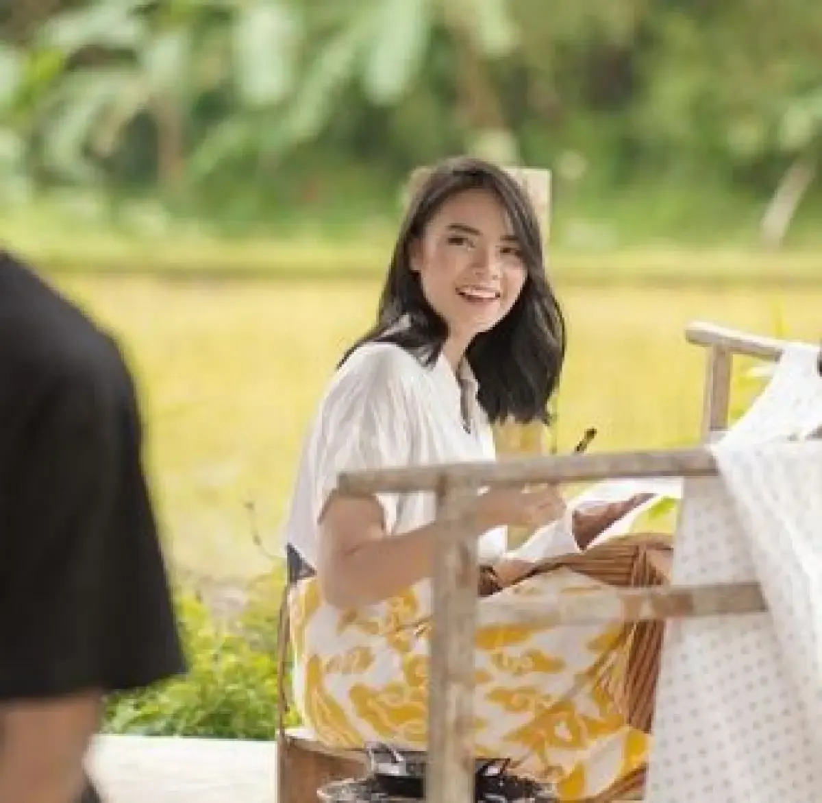 Potret Food Vlogger Mgdalenaf (Sumber : YouTube/mgdalenaf)