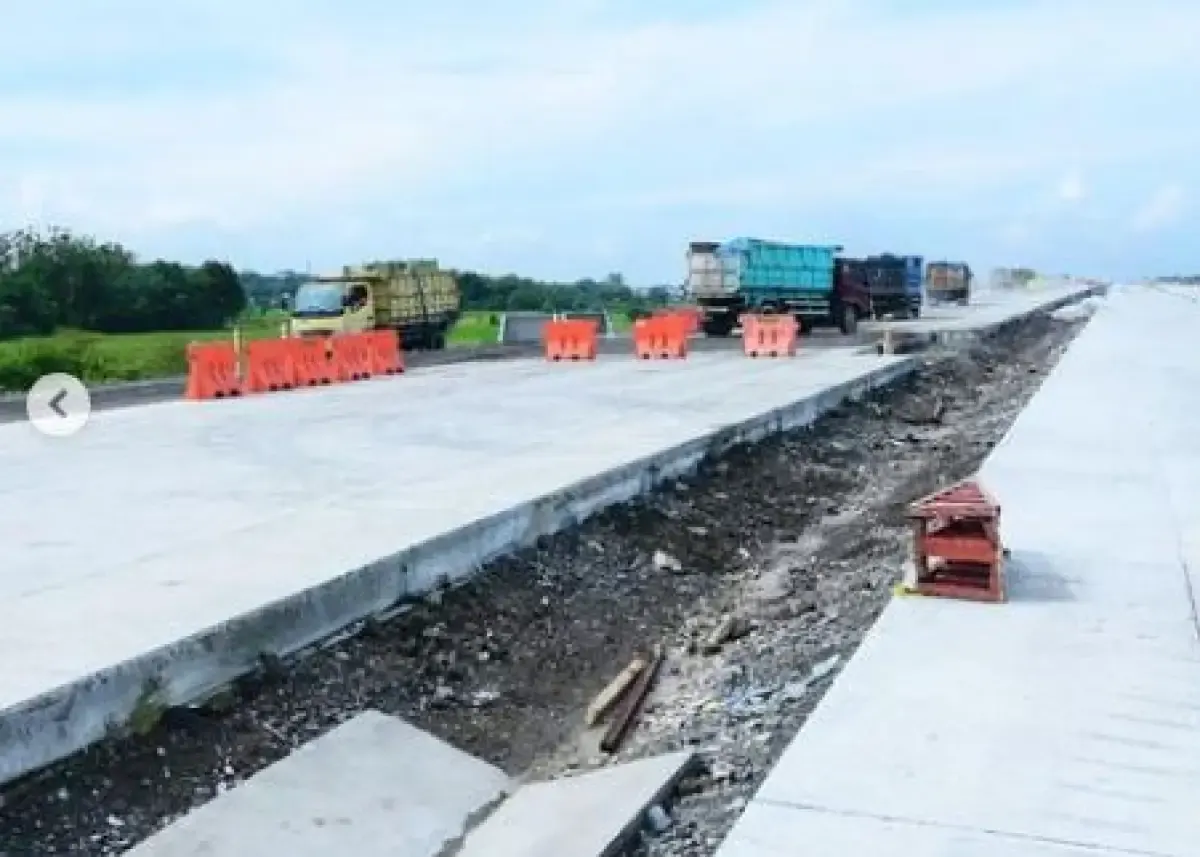 Potret perkembangan pembangunan jalan tol Solo-Yogyakarta.  (Sumber : Instagram/kemenpupr)