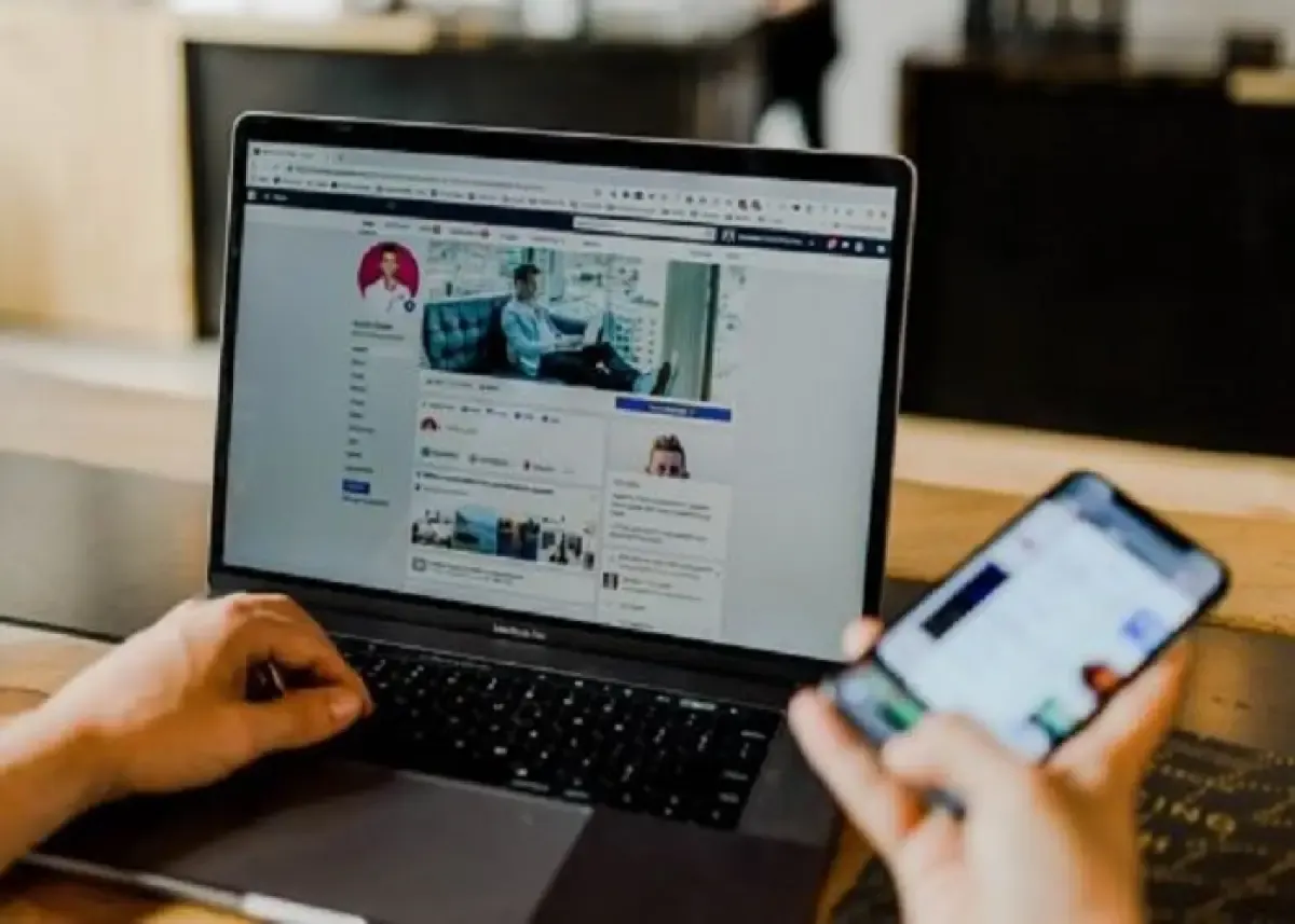 Ilustrasi ubah setting media sosial untuk menghapus foto dari Google (Sumber : unsplash.com/Austindistel)