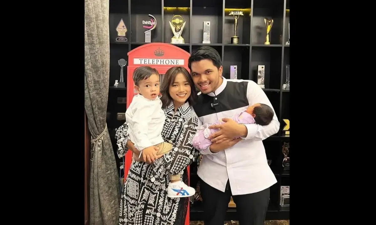 Fuji dan Thoriq Bertemu di Acara Buka Puasa, Haji Faisal Berharap Mereka Bersama Kembali (Sumber : Instagram @thoriq_fuji)