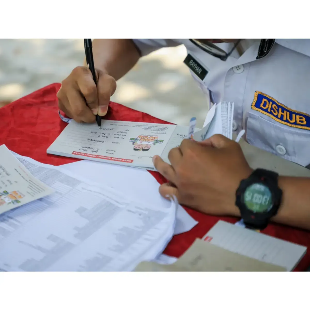 Ilustrasi pebagian tiket mudik gratis lebaran 2023 (Sumber : TWITTER/@pemko_medan)