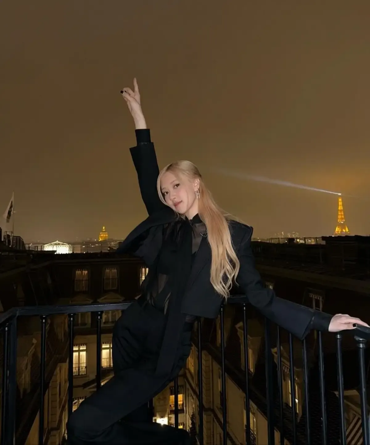 Rose BLACKPINK (Sumber: Instagram.com/roses_are_rosie)