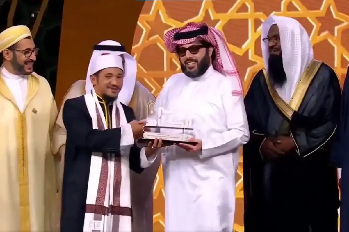 Sosok Dhiyauddin yang berhasil juara azan internasional di Arab Saudi. (Sumber : Twitter/@wisataacehID)