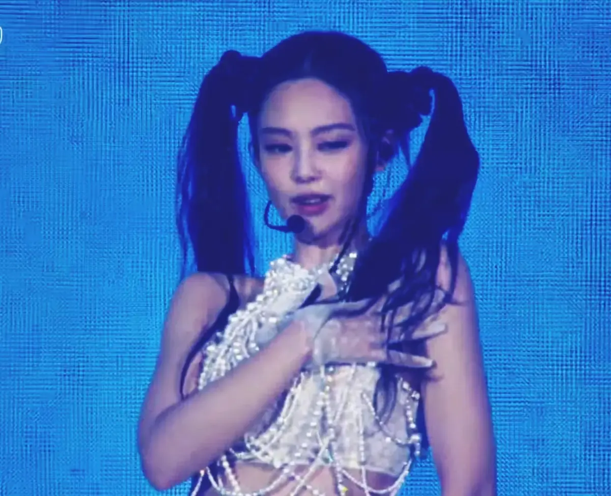 Lirik Lagu Jennie BLACKPINK You and Me (Moonlight) (Sumber : YouTube/Coachella)