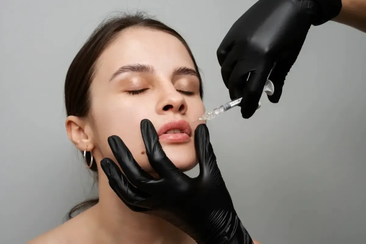 Kenali Jenis Suntik Filler, Buat yang Ingin Cantik Seperti Kylie Jenner (FOTO: Freepik.com)