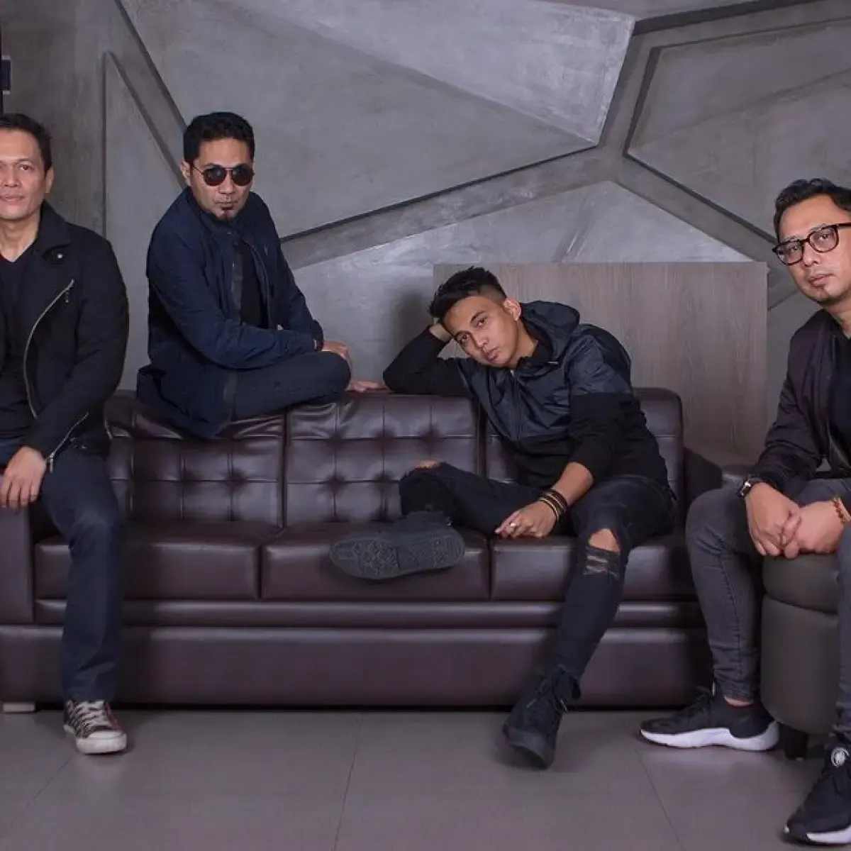 Lirik Lagu Intim Berdua Oleh ADA Band, Wajib Dinyanyikan Saat Mau Malam Mingguan (Sumber : Instagram @adabandofficial)