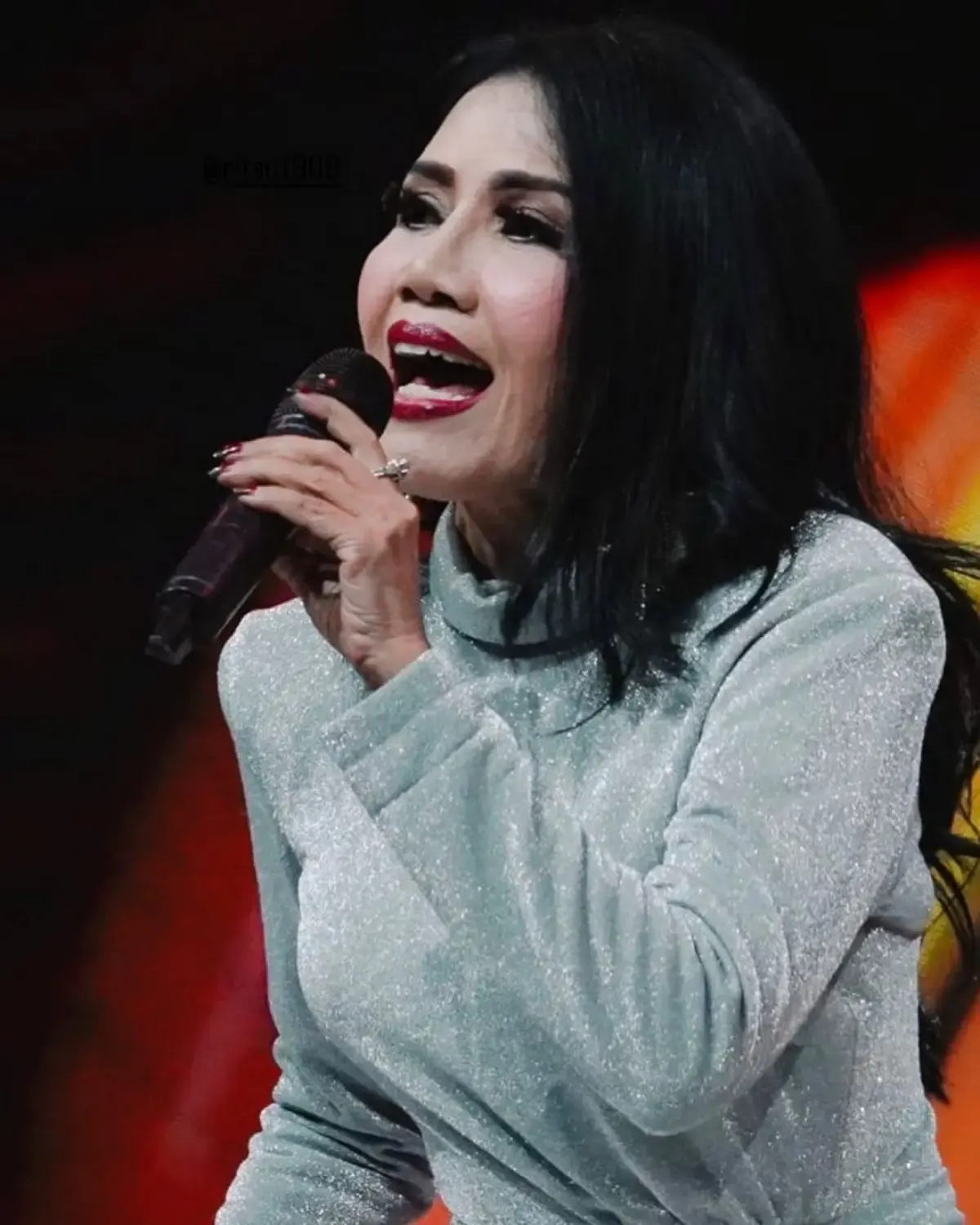 Lirik & Chord Gitar Oleh-Oleh – Rita Sugiarto, Lagu Organ Tunggal Yang Pas Banget Untuk Acara Kondangan (Instagram/@ritsu1909) (Sumber : Instagram/@ritsu1909)