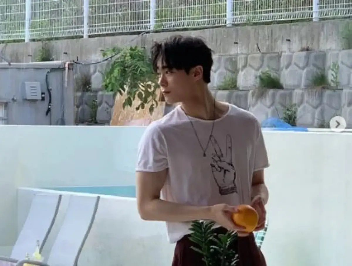 Moonbin  (Sumber : Instagram/moon_ko_ng)