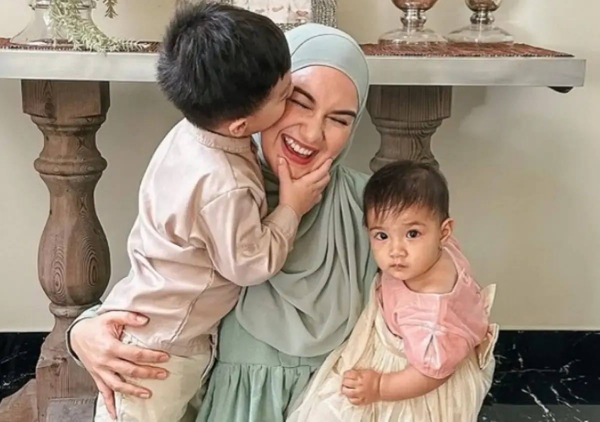 Irish Bella Lebaran Hanya dengan Anak Tanpa Ammar Zoni, Netizen: Irish Salah Pilih Suami (FOTO: Instagram/_irishbella_)