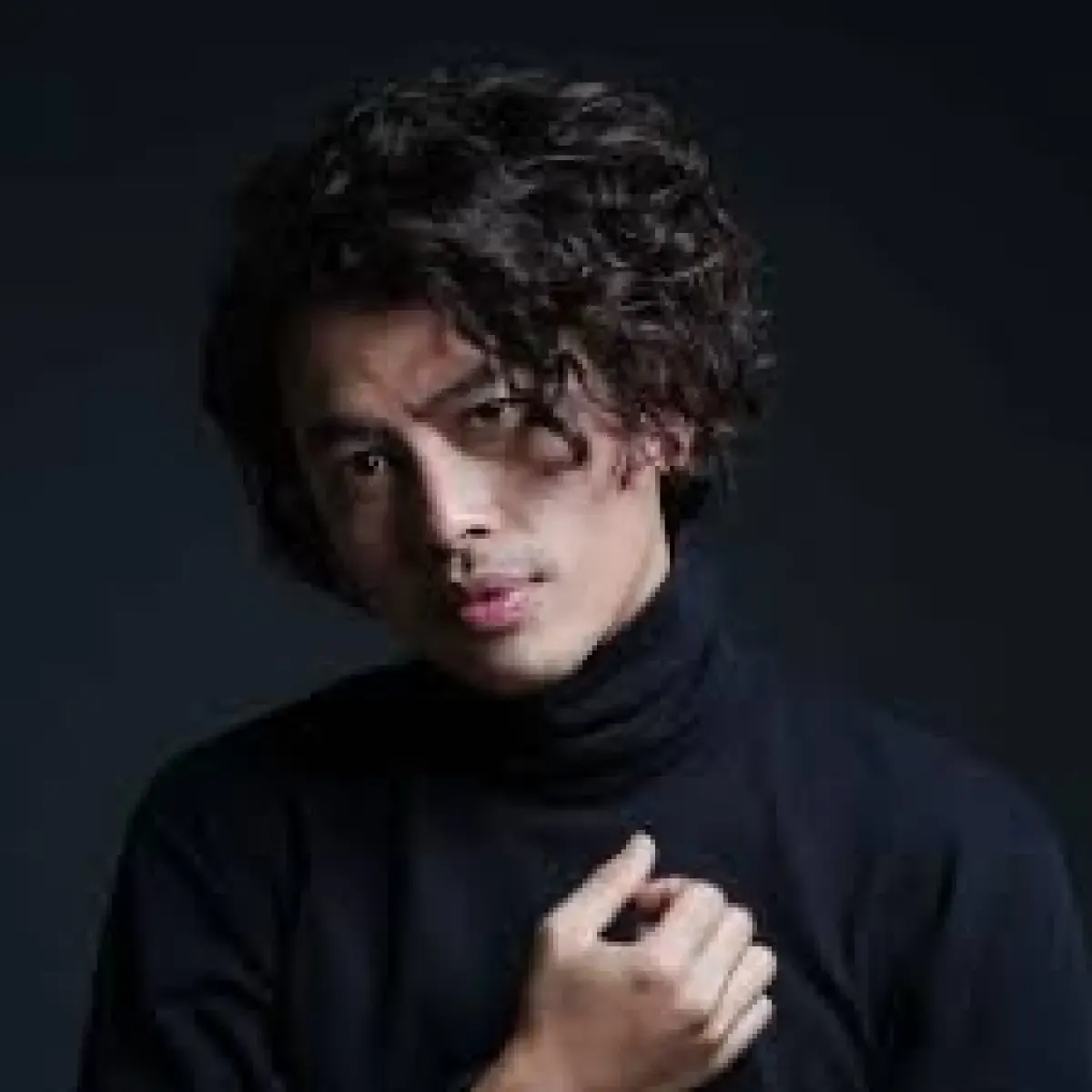 Lirik Lagu Melukis Senja, Lagu yang Cocok Banget Untuk Menemani Malam Lo (Pinterest) (Sumber : Pinterest)