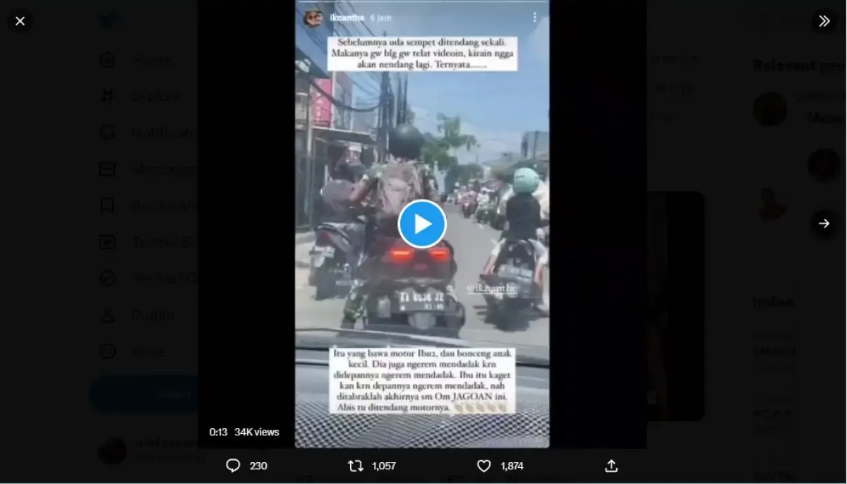 Oknum Anggota TNI AD menendang pengendara motor (Sumber : Tangkap Layar/Twitter)