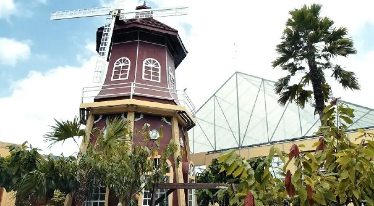 Wisata Kampung Coklat Blitar  (Sumber : kampungcoklat.id)