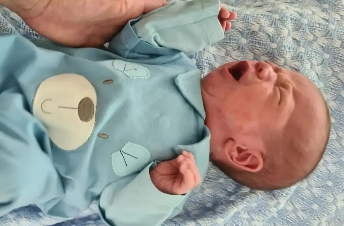 Jangan Asal ya Mom! Berikut Tips Menjemur Bayi yang Aman dan Nyaman