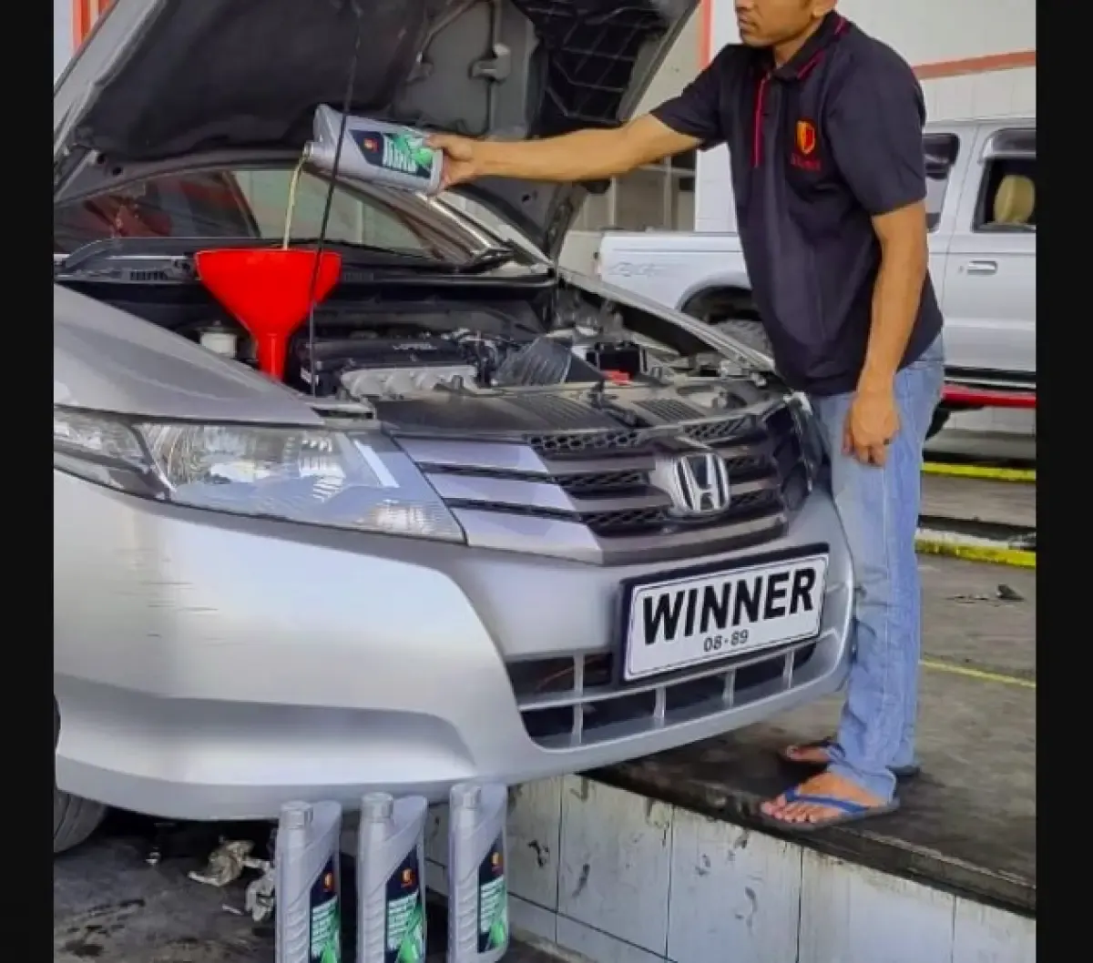 Kalau Mau Turun Mesin, Suka Telat Ganti Oli Aja Terus! (FOTO: Instagram.com/shieldlubricantsprotection)